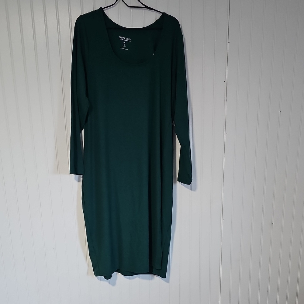 Super Soft TORRIDDeep Green Long Sleeve Dress
